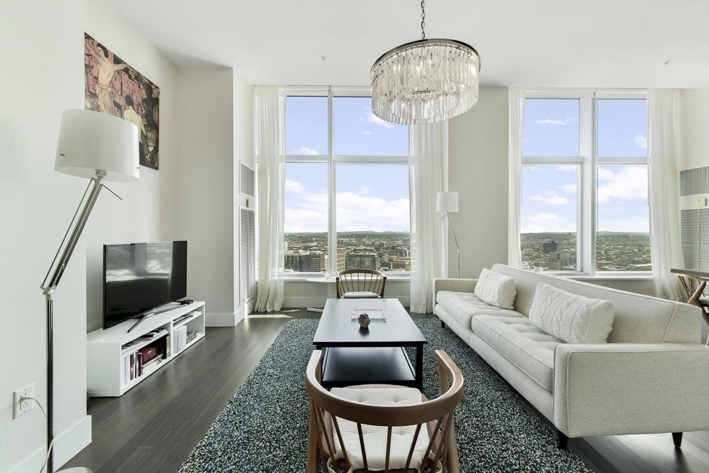 110 Stuart Street Unit: PH1