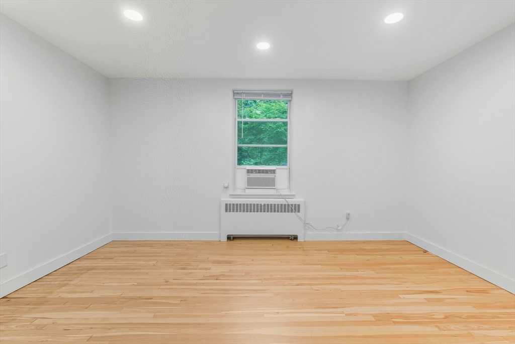 140 Beaconsfield Rd # 2