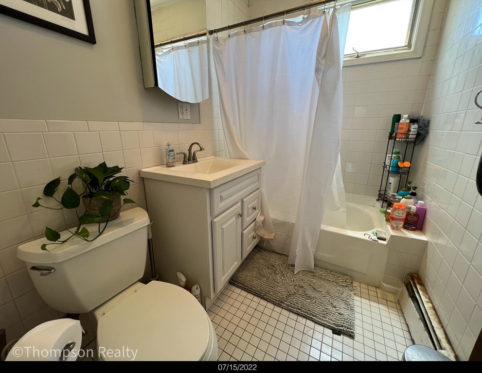 372 Medford St # 3