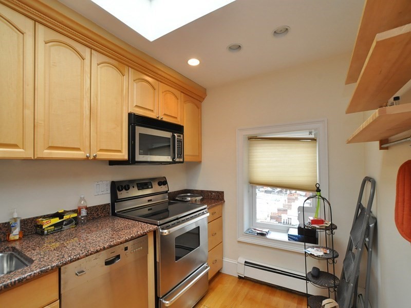 362 Commonwealth Ave Unit: PHB