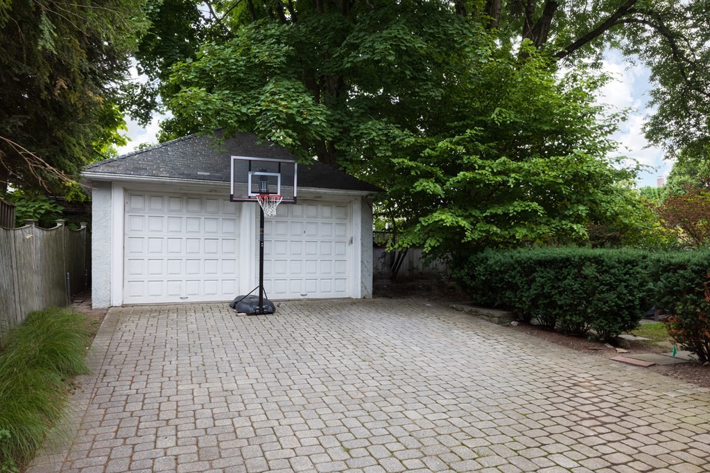 17 Willow St. # 17