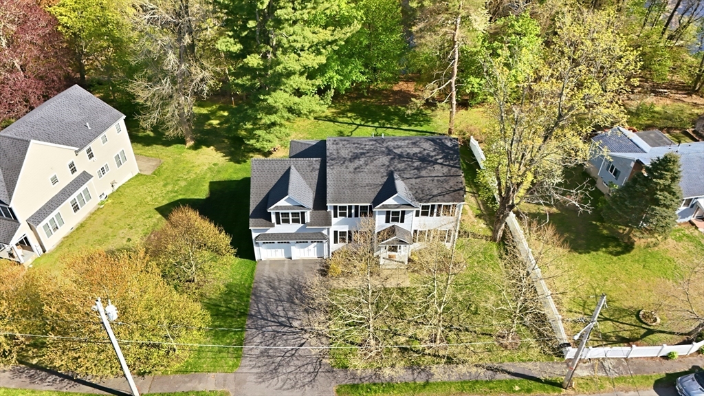 30 Redwing Rd