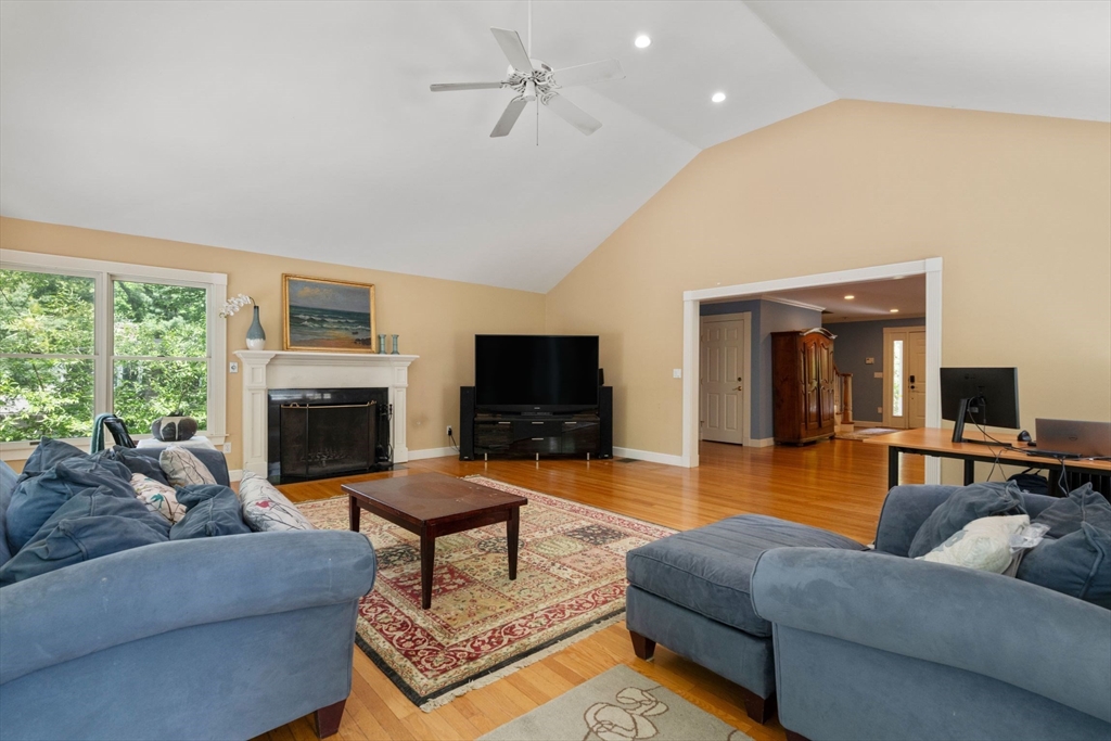 230 Follen Rd