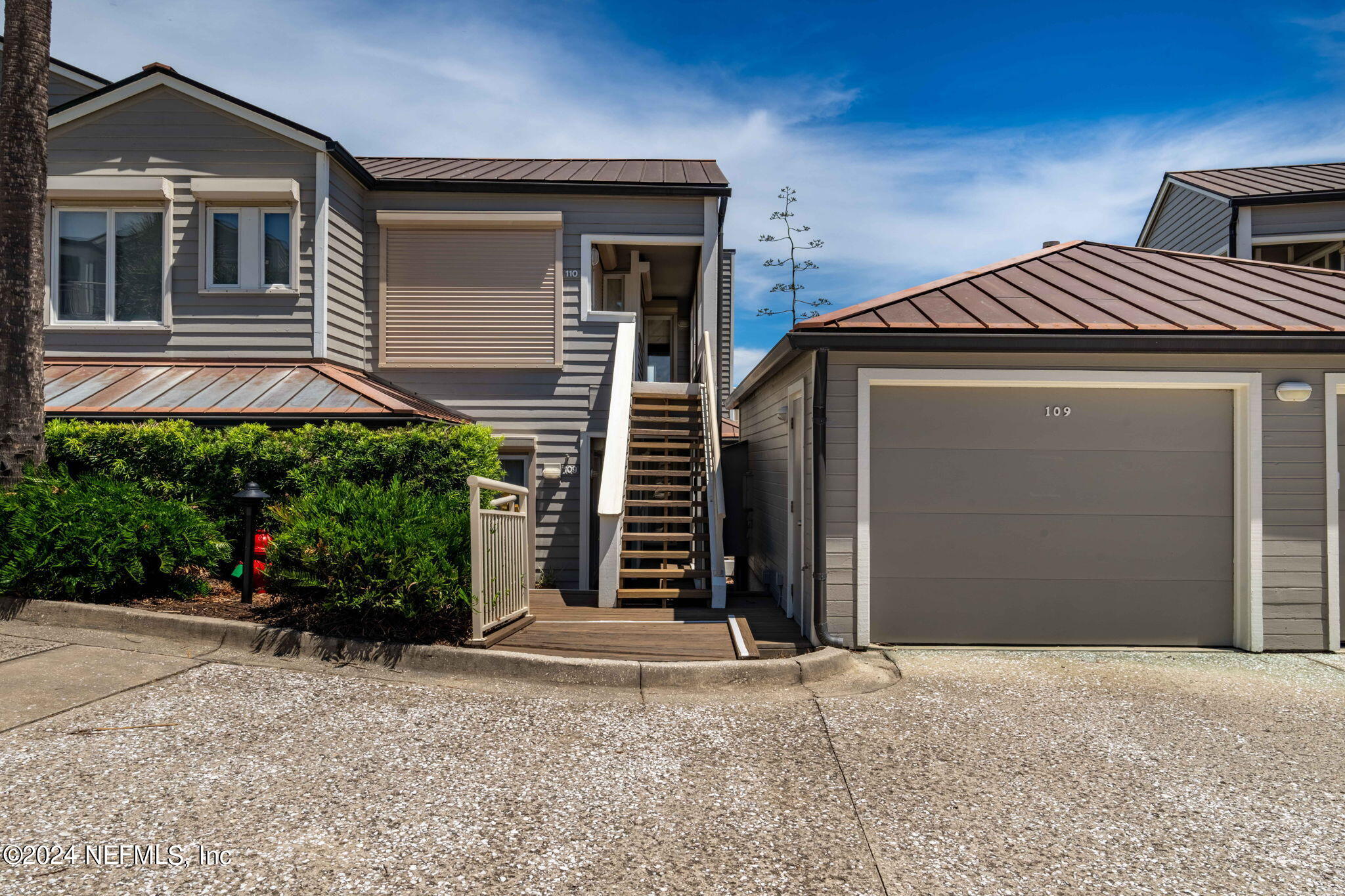 110 SEA HAMMOCK Way