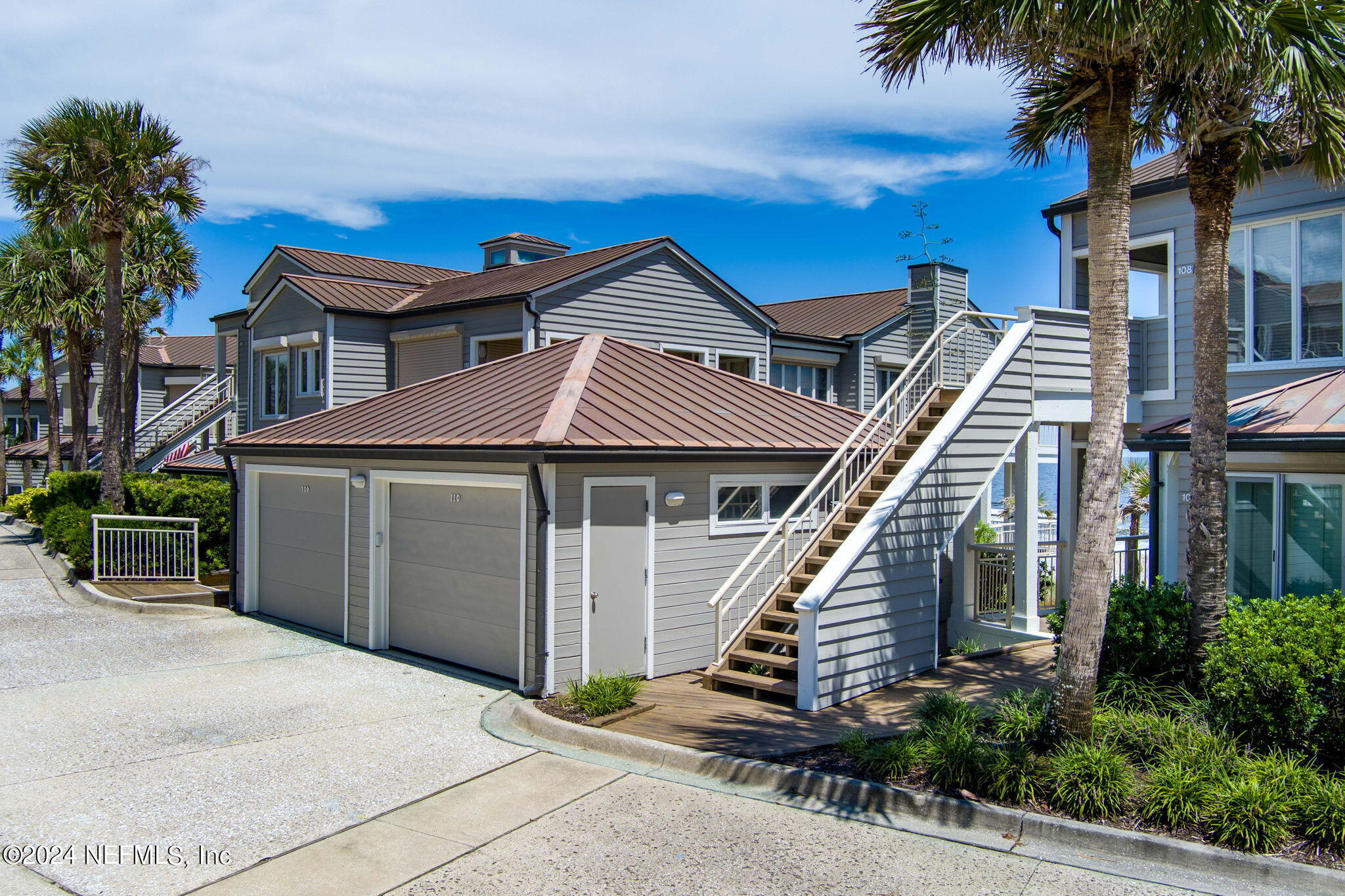 110 SEA HAMMOCK Way