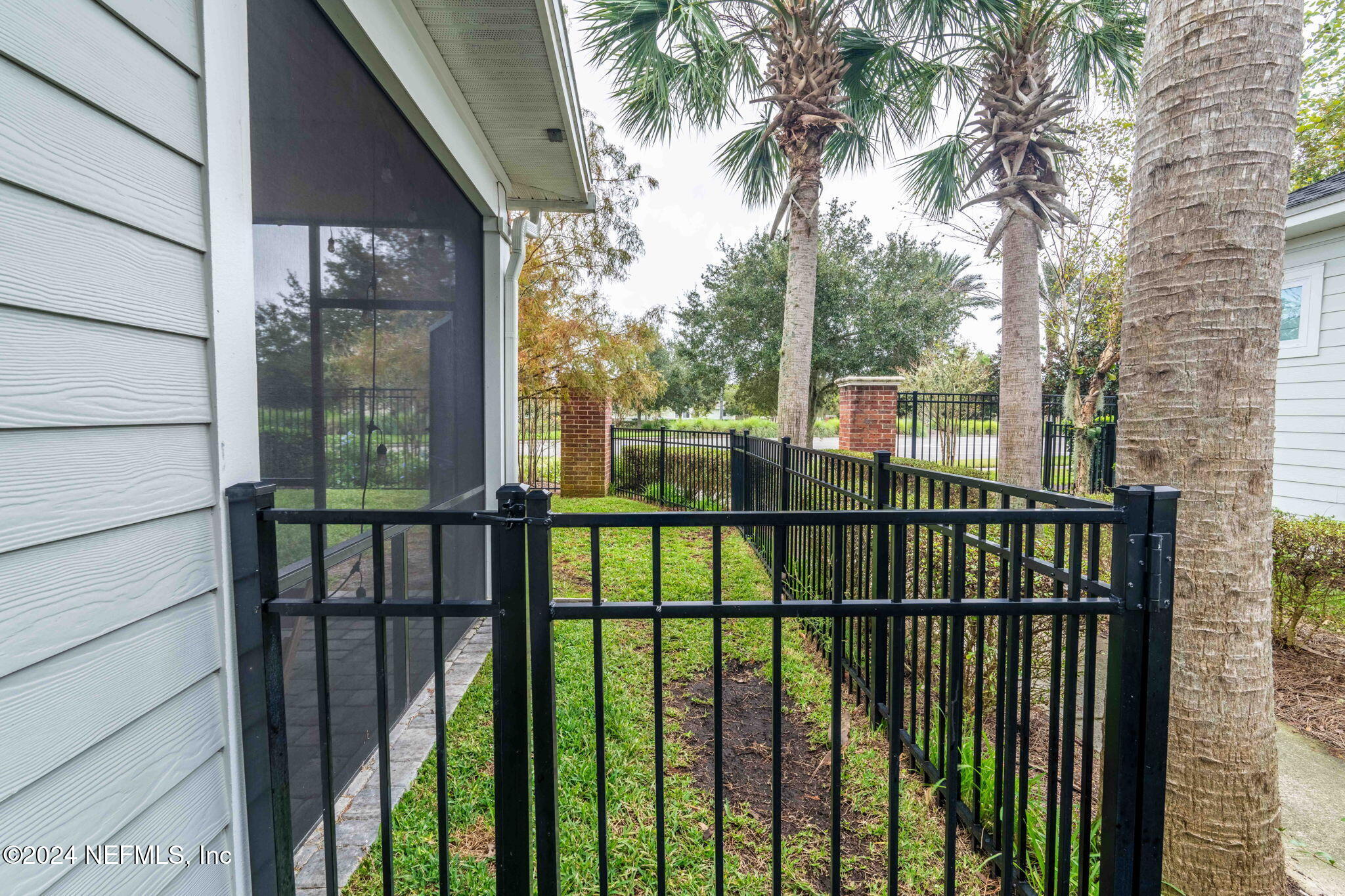 309 DANIEL PARK Circle