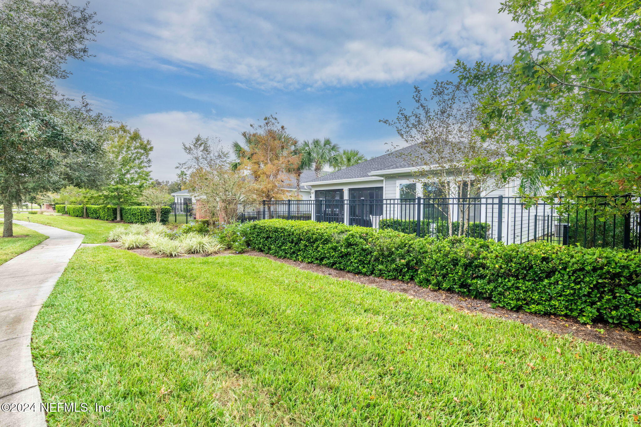 309 DANIEL PARK Circle