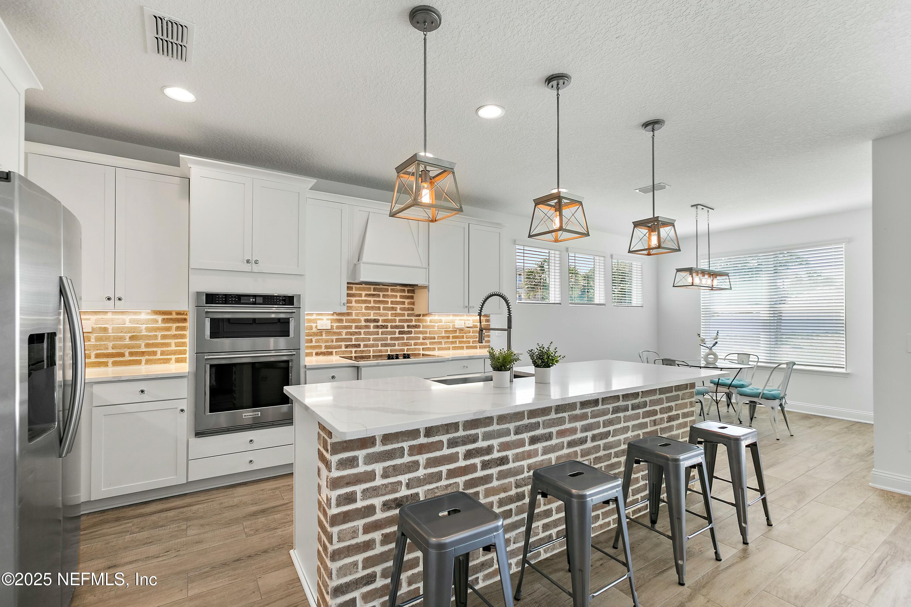 141 SEASIDE VISTA Court