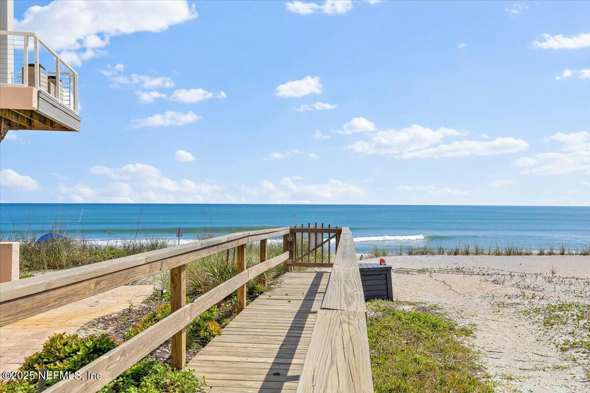 141 SEASIDE VISTA Court