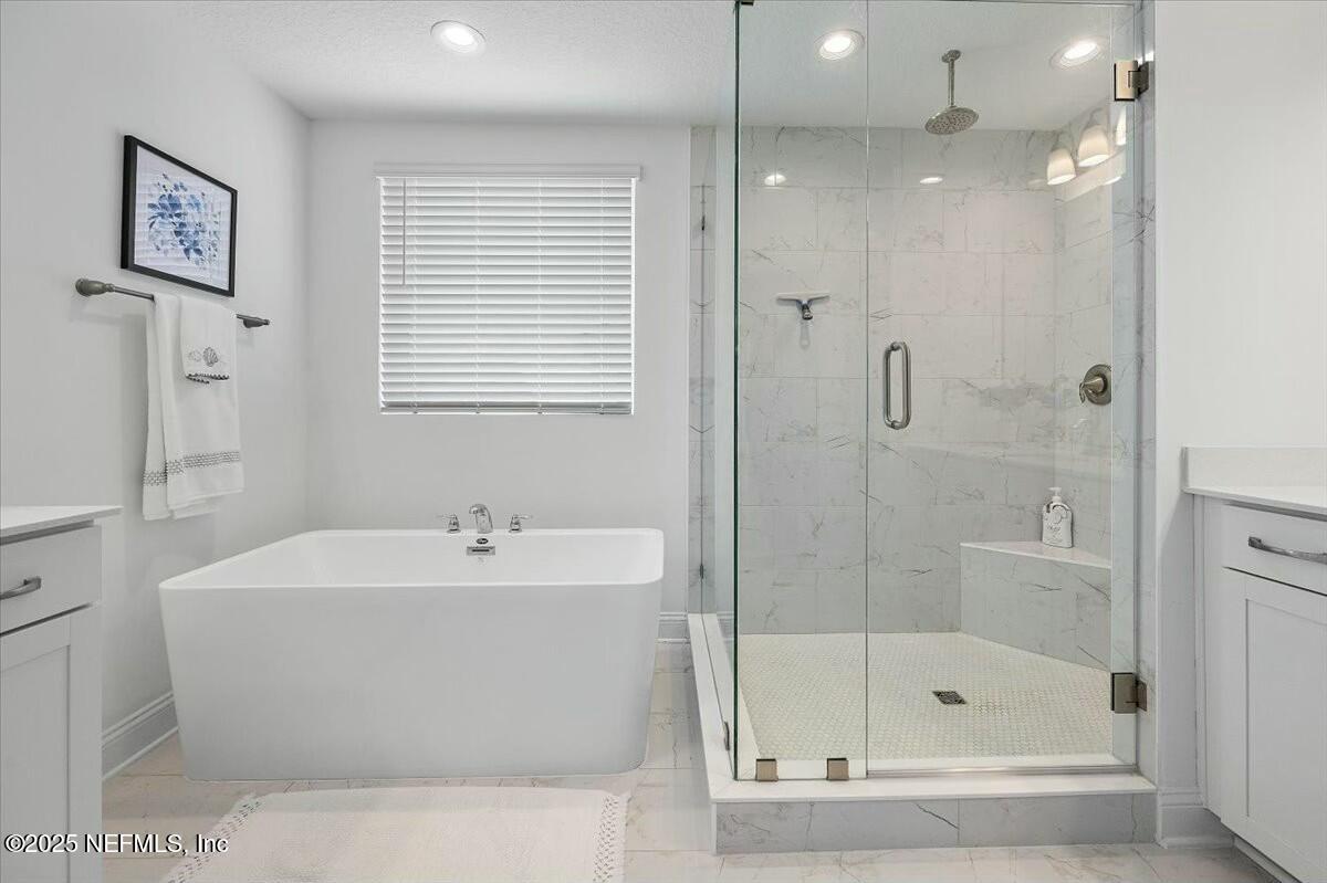 141 SEASIDE VISTA Court