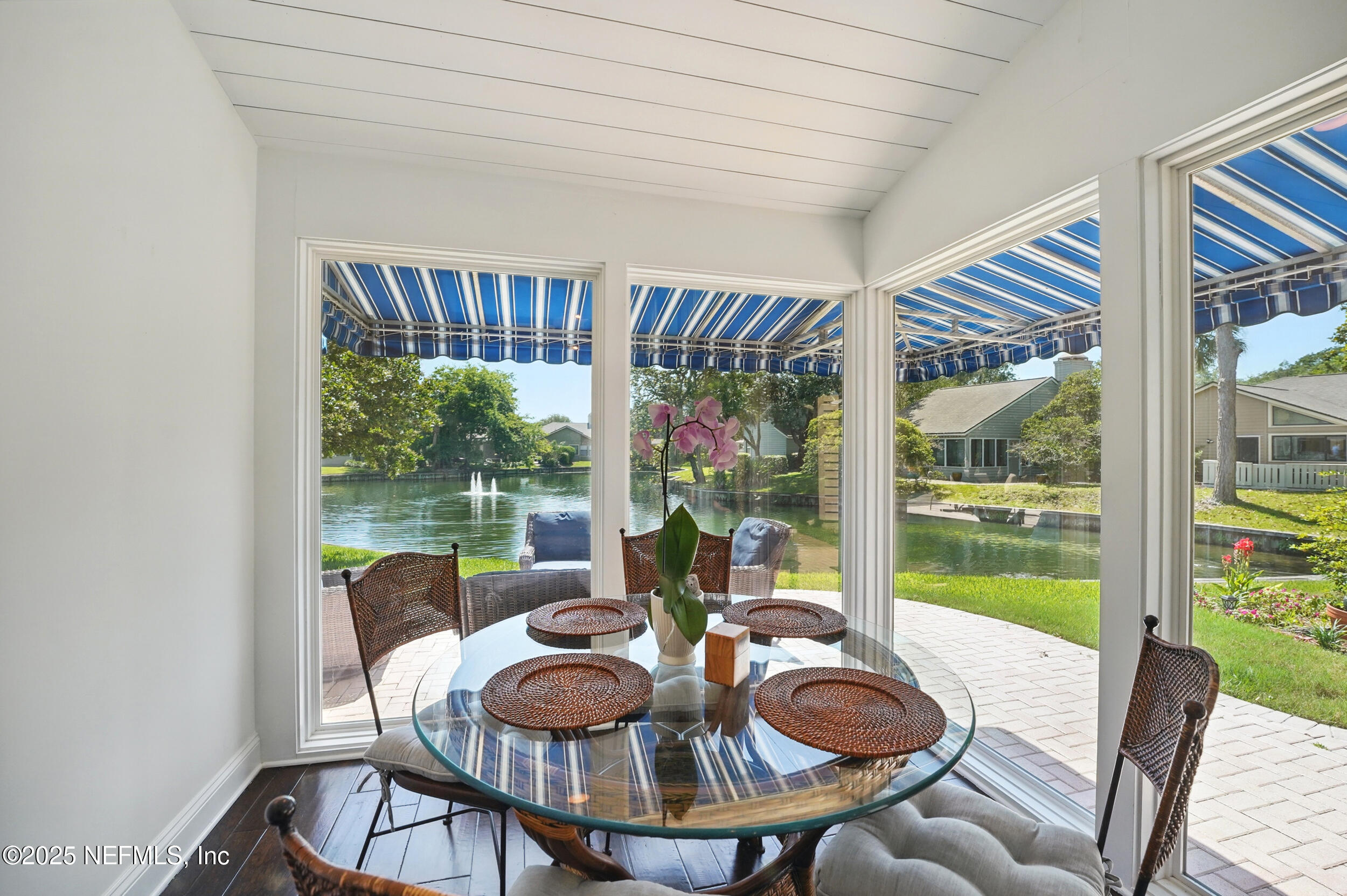 39 WALKERS RIDGE Drive