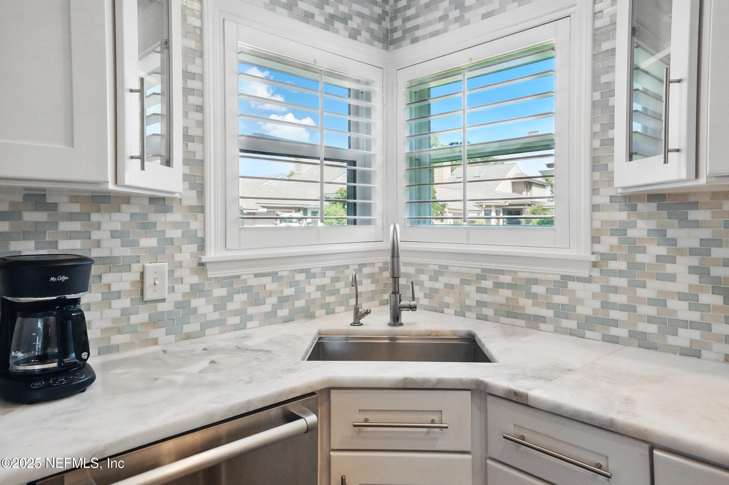 39 WALKERS RIDGE Drive