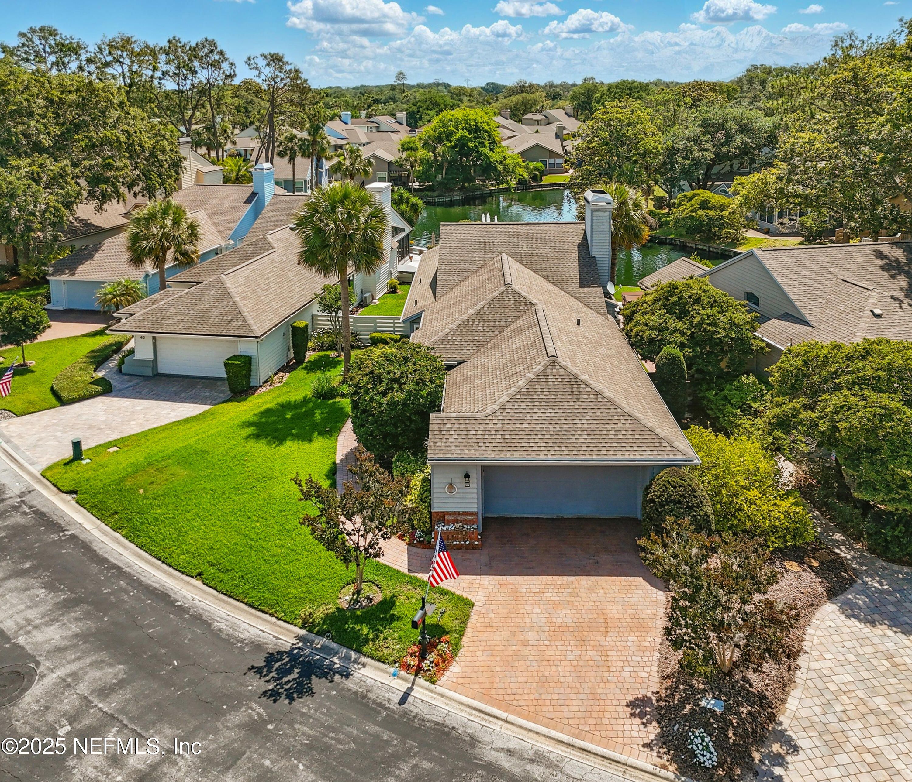 39 WALKERS RIDGE Drive