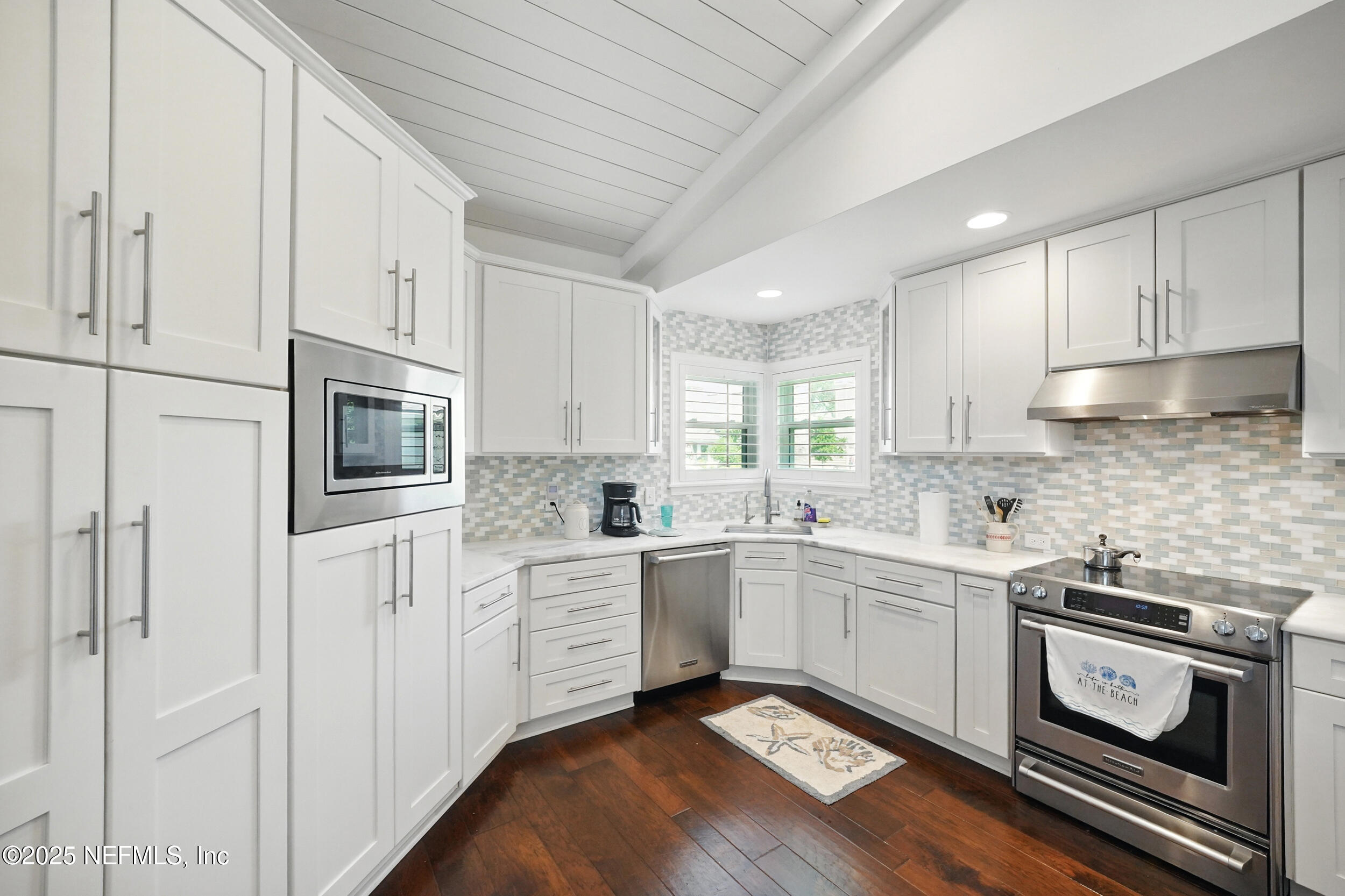 39 WALKERS RIDGE Drive