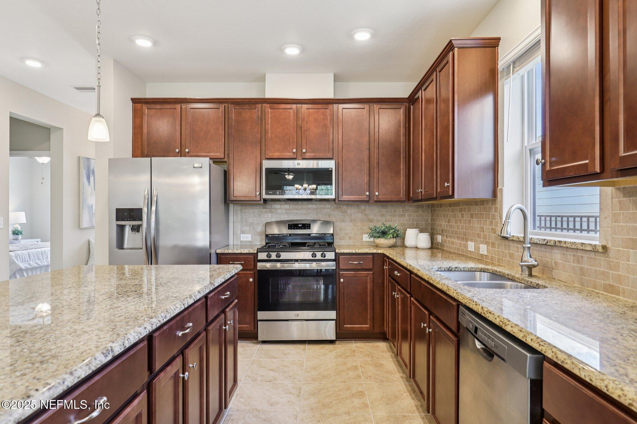 48 GILCHRIST Way, St. Johns