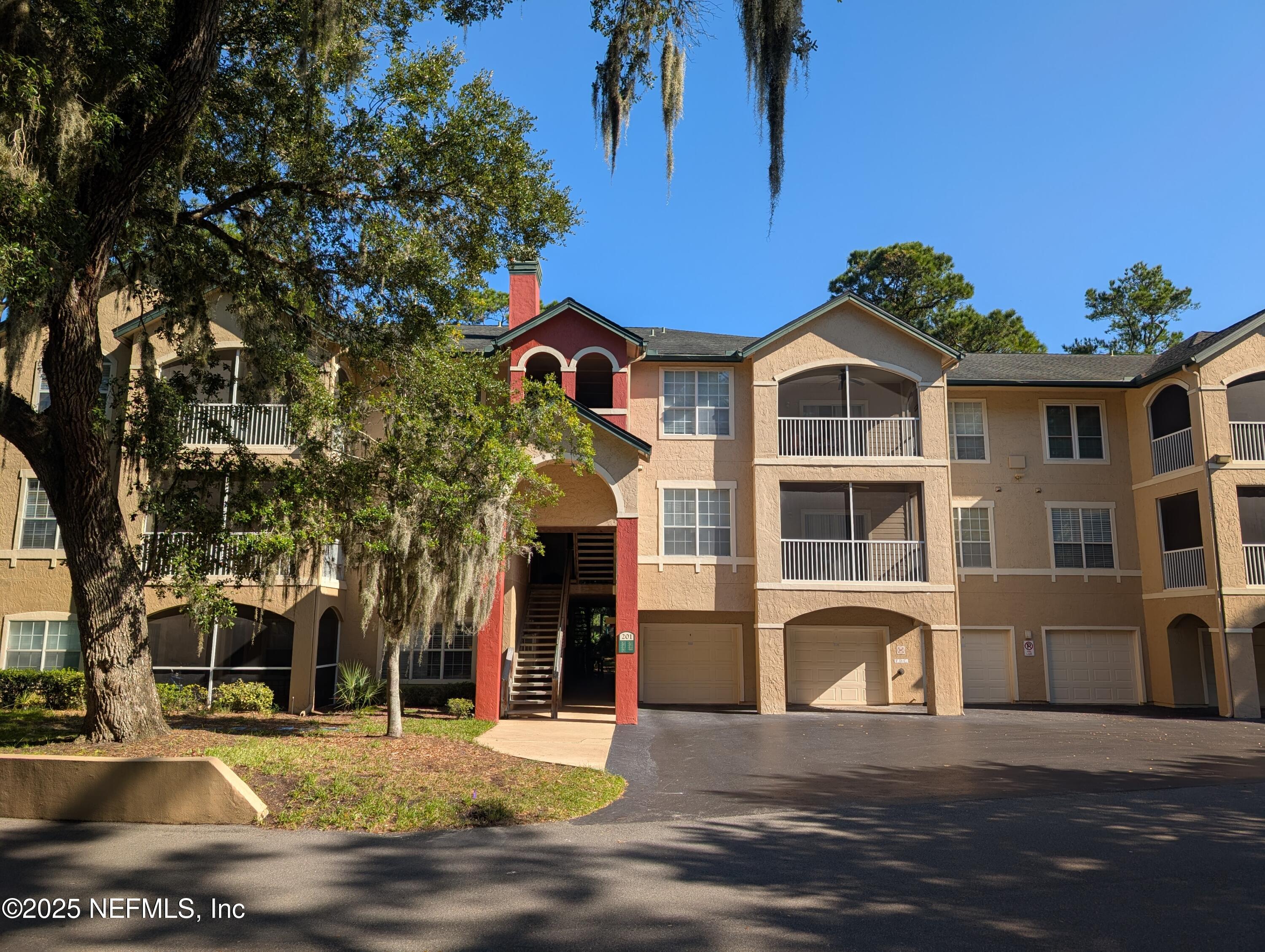201 COLIMA Court, 1221
