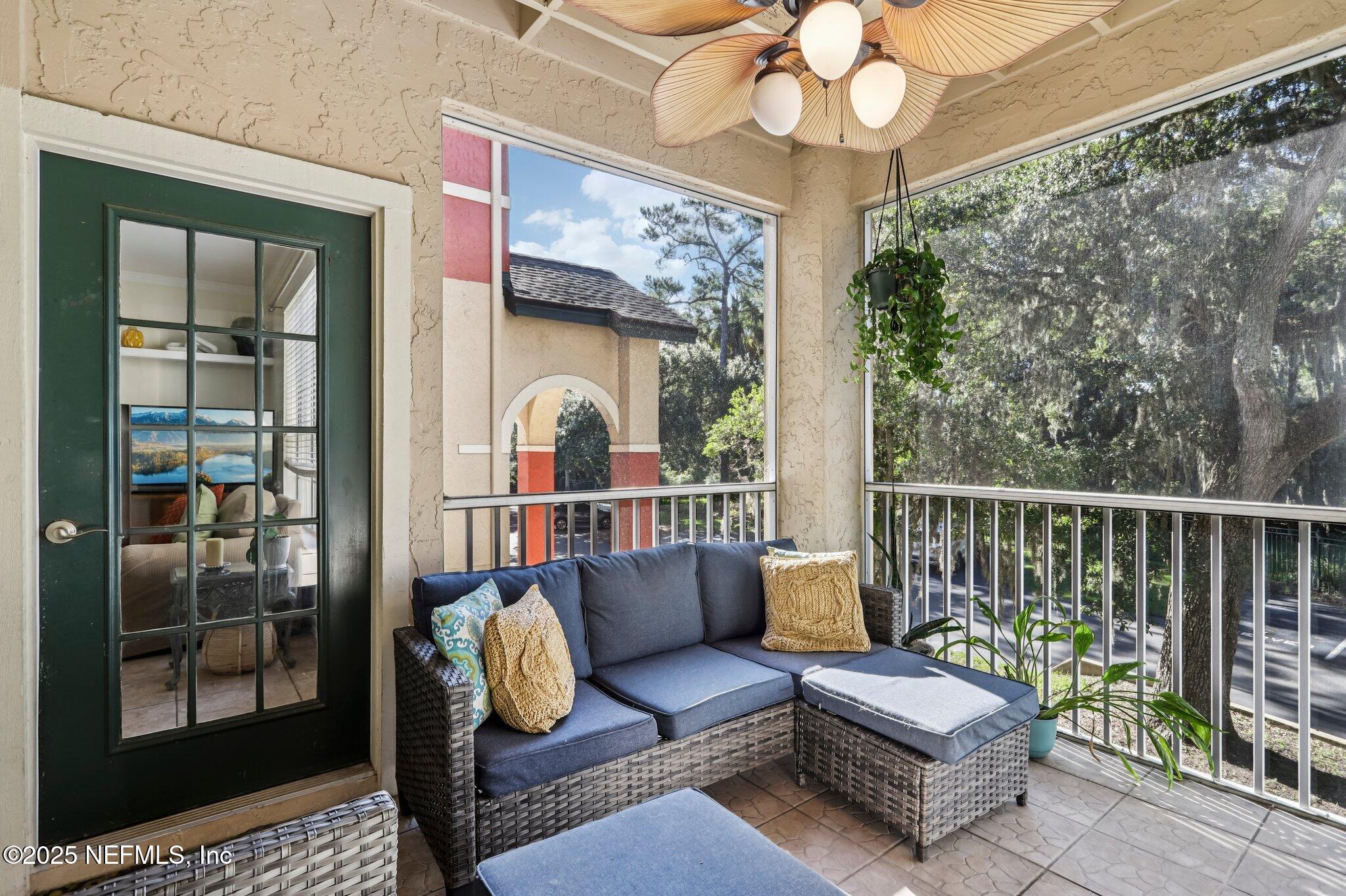 201 COLIMA Court, 1221