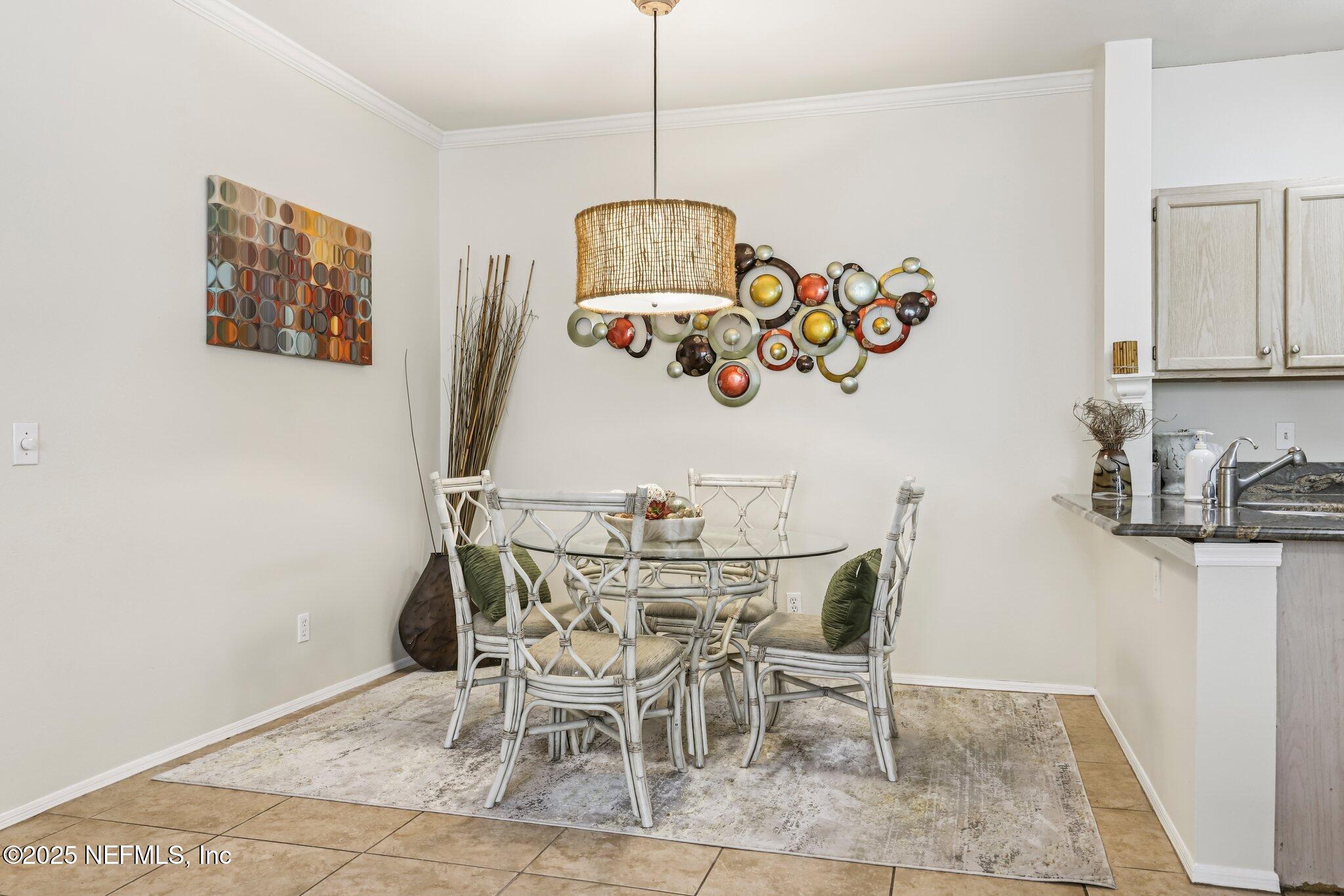 201 COLIMA Court, 1221