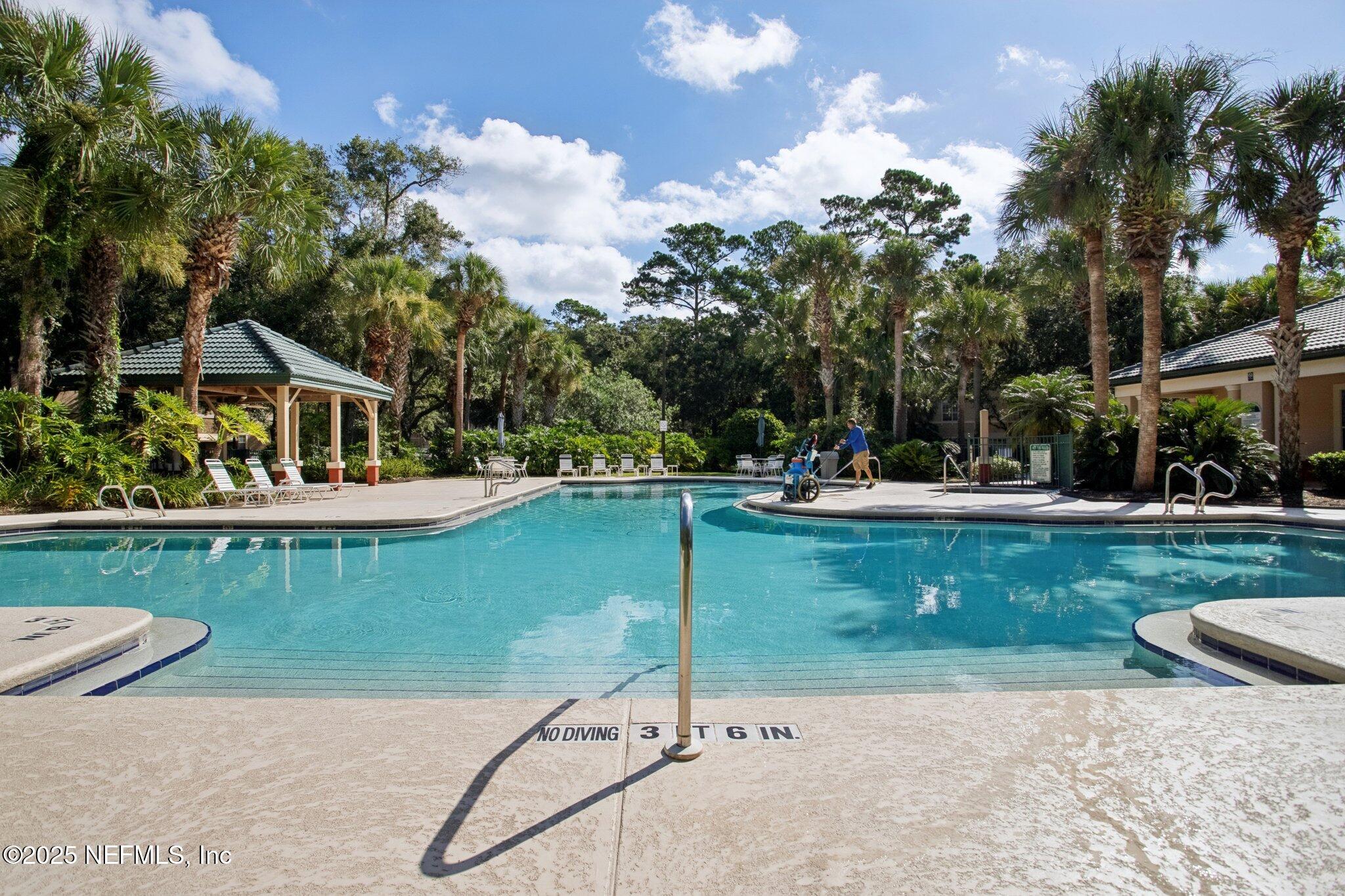 201 COLIMA Court 1221