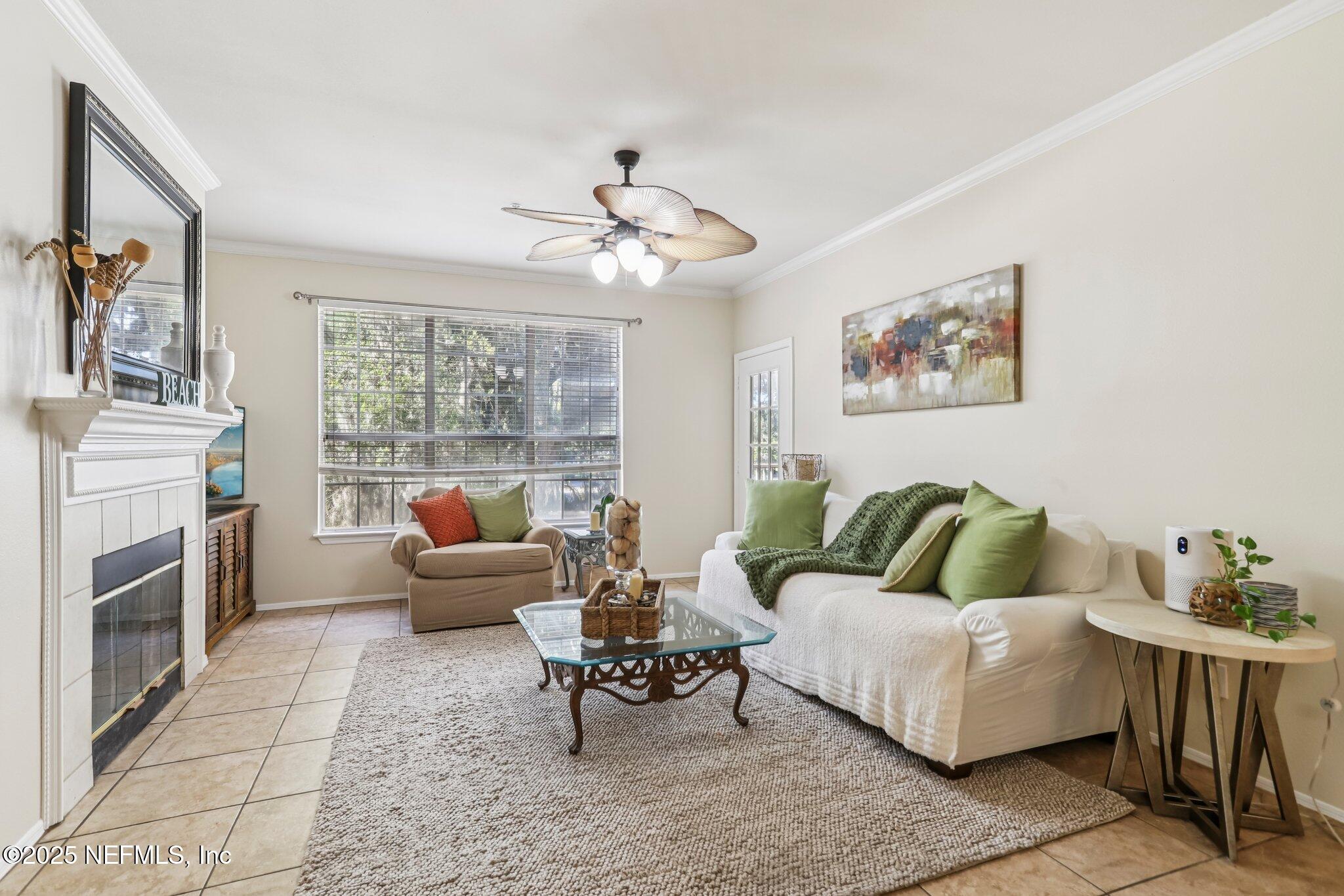 201 COLIMA Court 1221