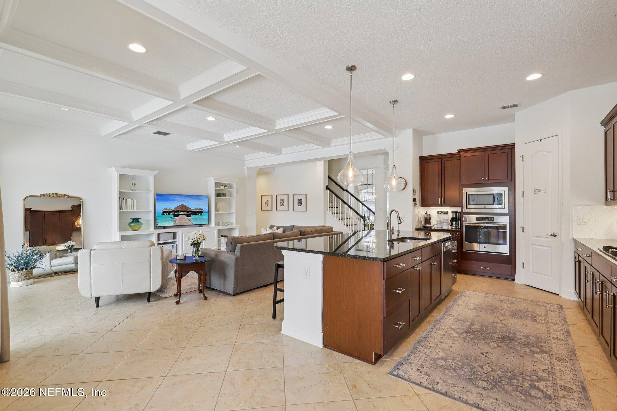 529 STATELY SHOALS Trail