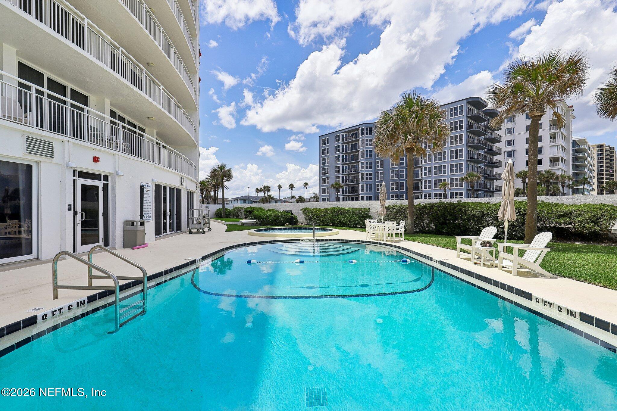 1601 OCEAN Drive 402