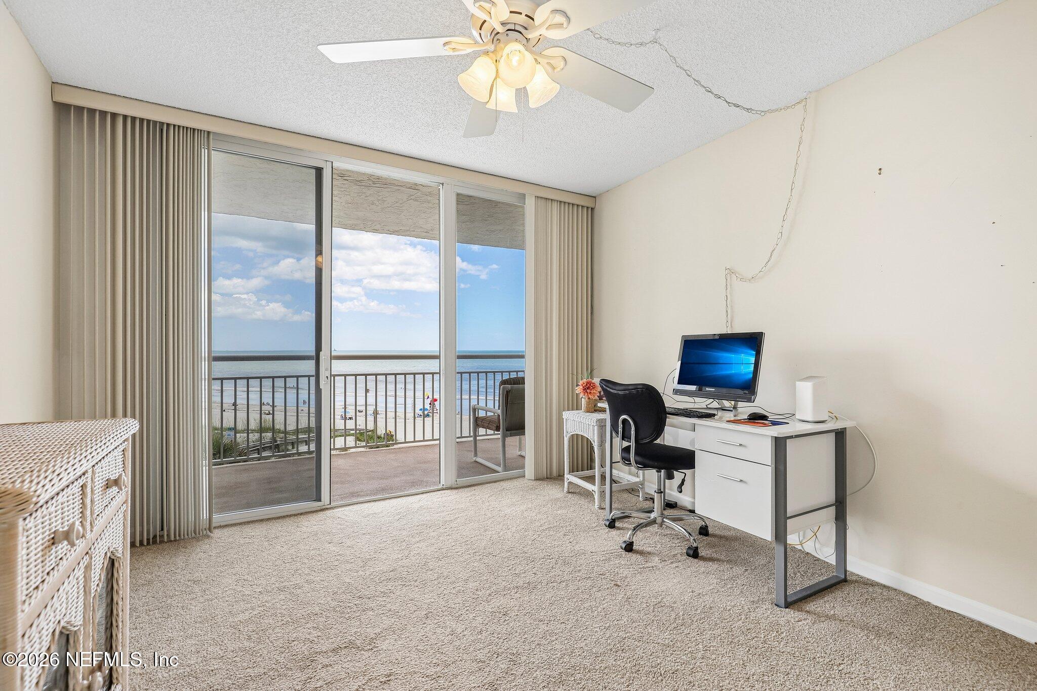 1601 OCEAN Drive 402