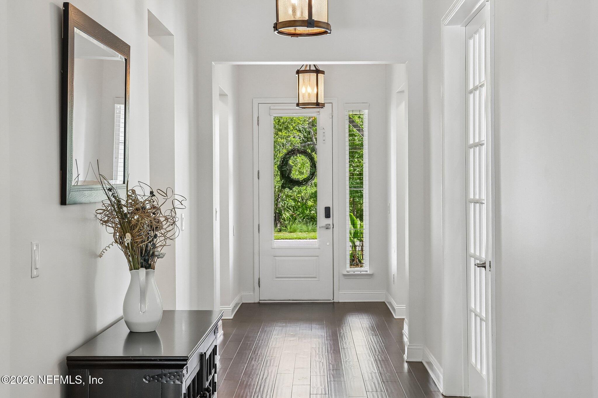 152 CLOVERBROOK Road, St. Johns