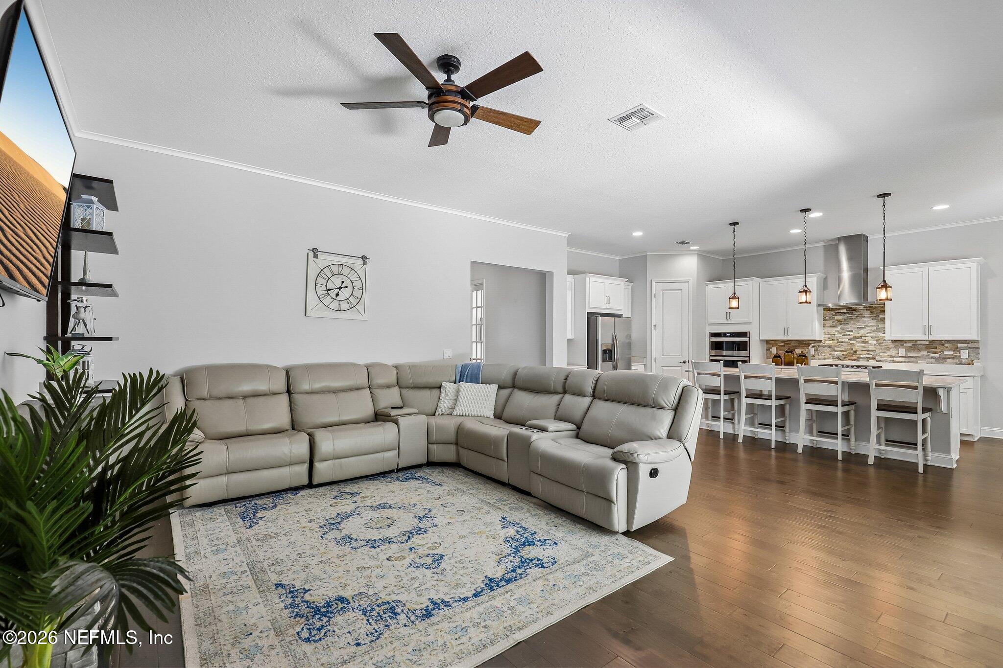 152 CLOVERBROOK Road, St. Johns