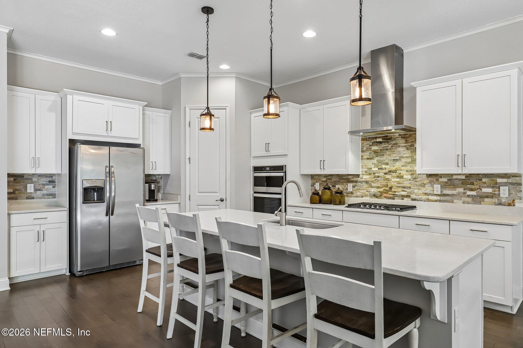 152 CLOVERBROOK Road, St. Johns