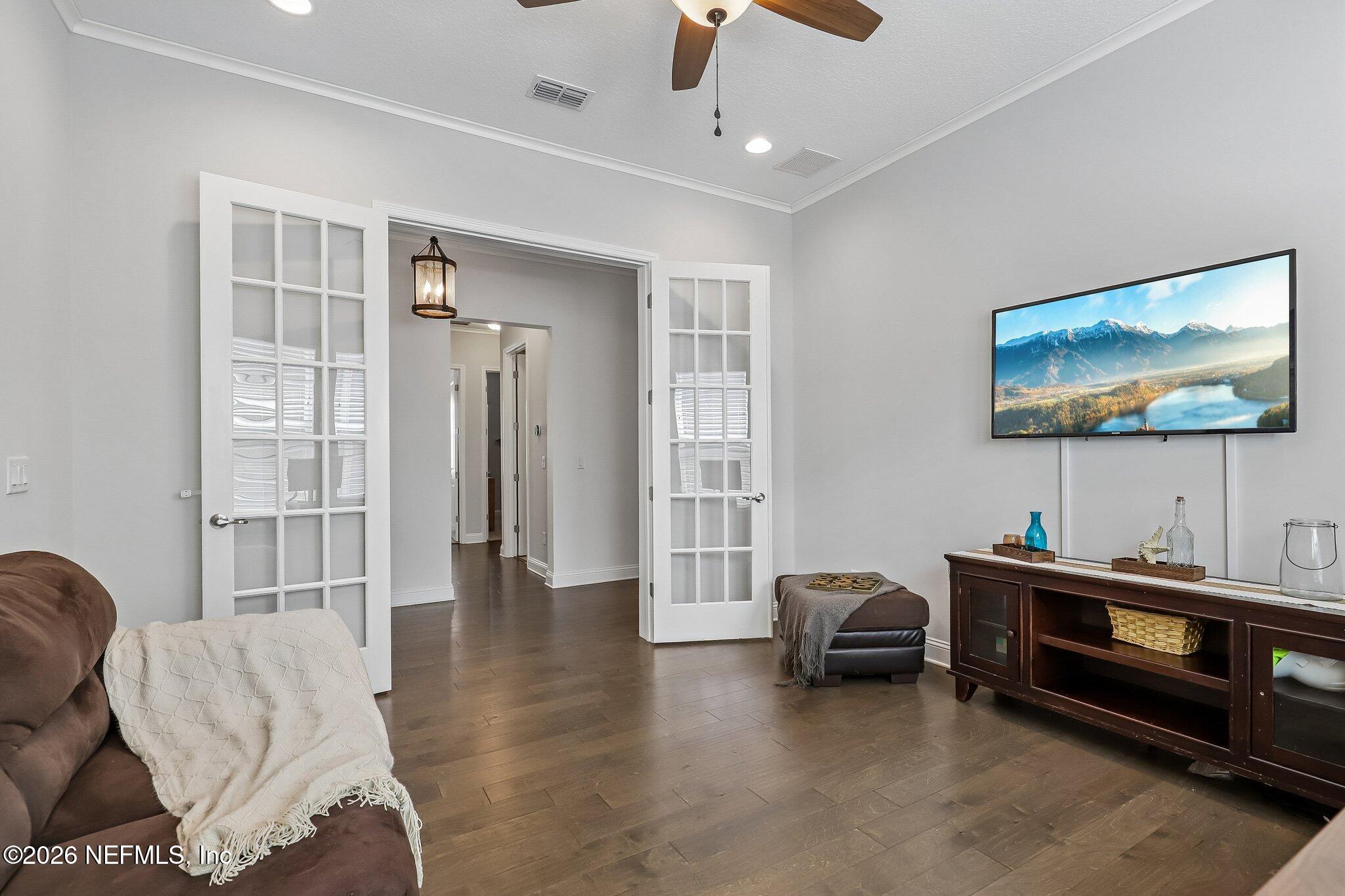 152 CLOVERBROOK Road, St. Johns