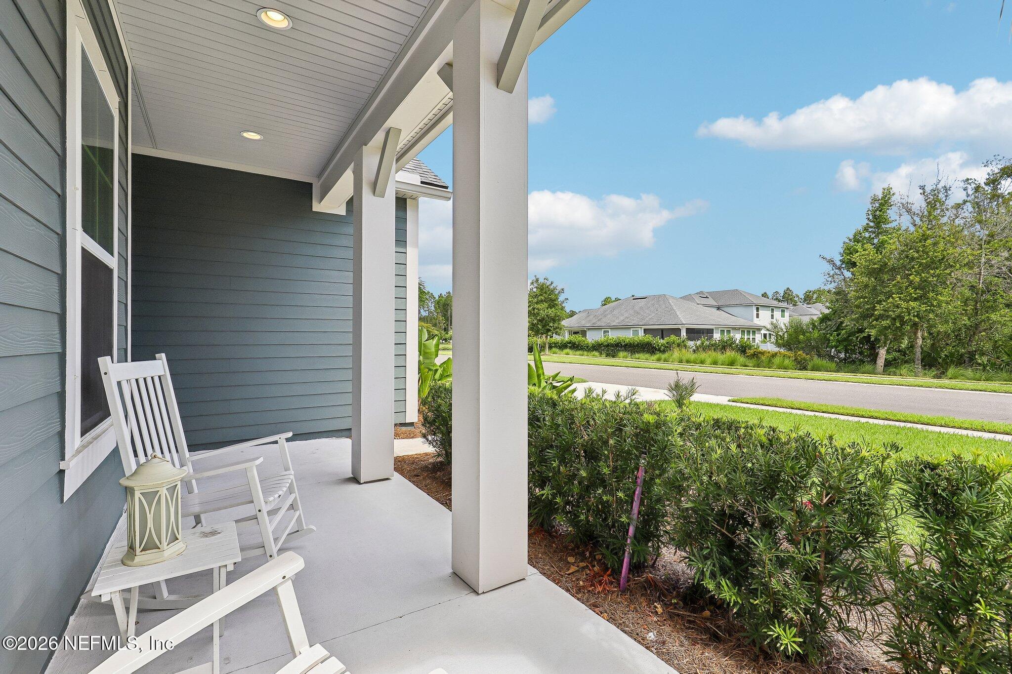 152 CLOVERBROOK Road, St. Johns