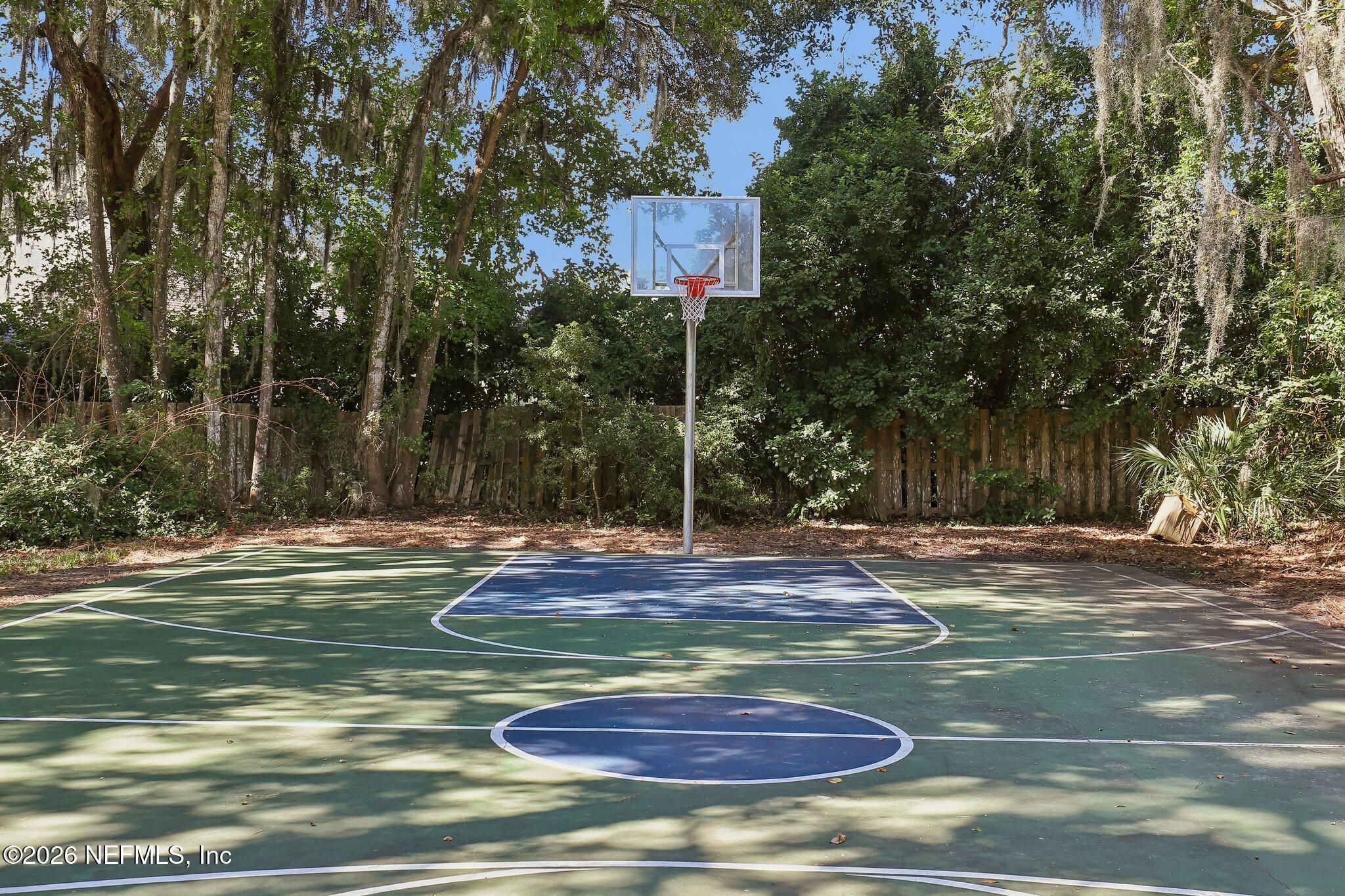 128 AZALEA POINT Drive N
