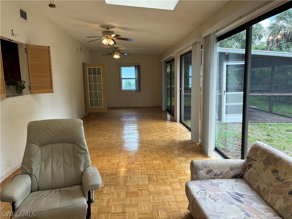 5072 27th PL SW