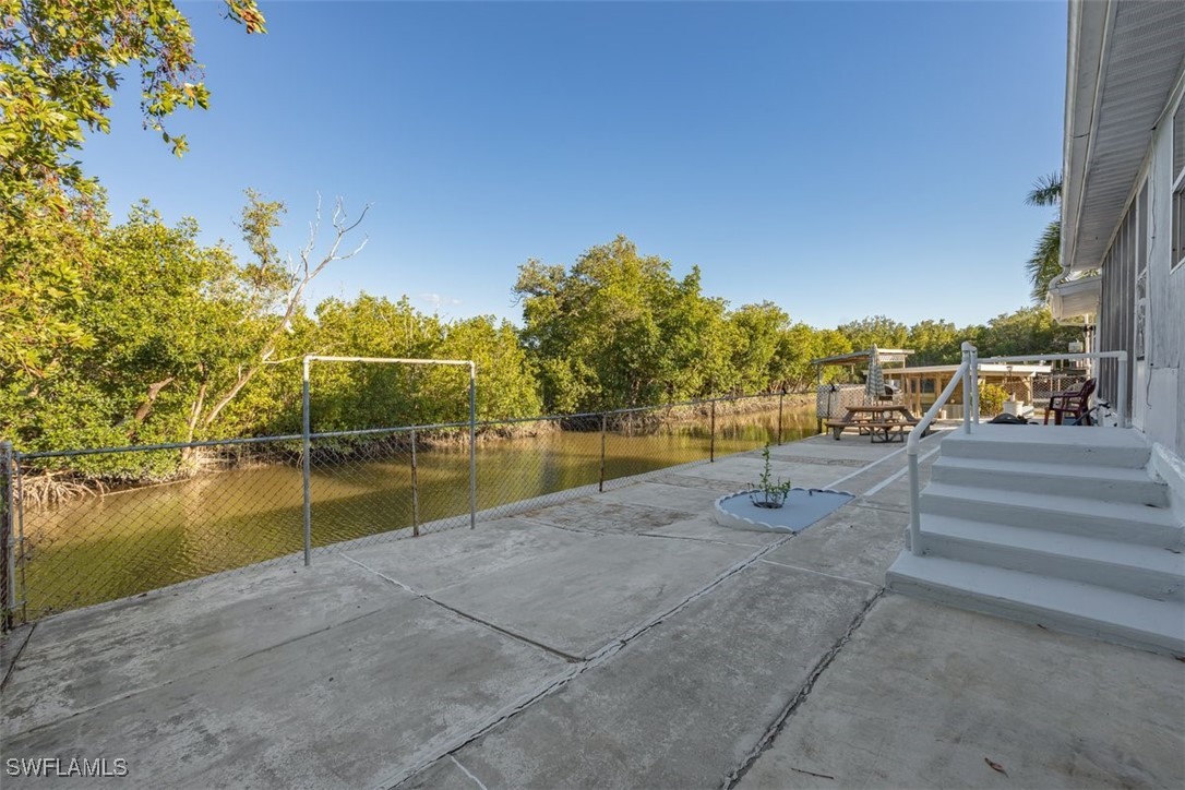 11 Spoonbill AVE