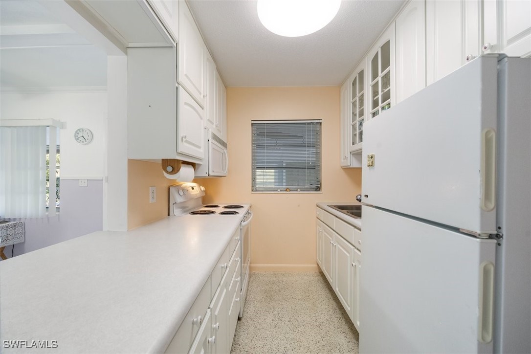 11 Spoonbill AVE