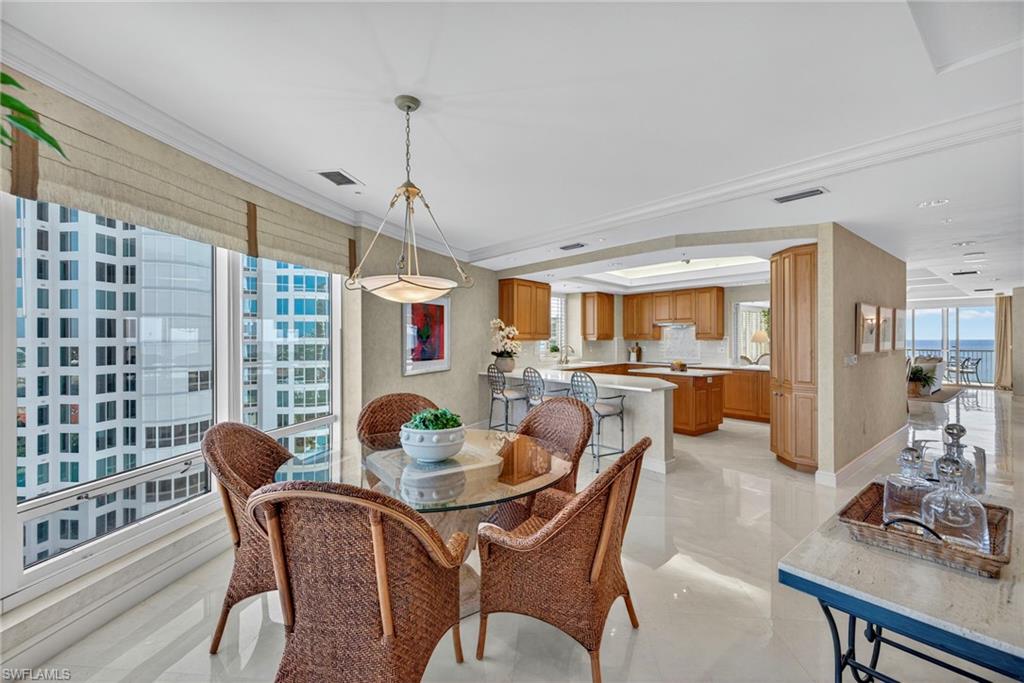 4201 GULF SHORE BLVD N # 1101