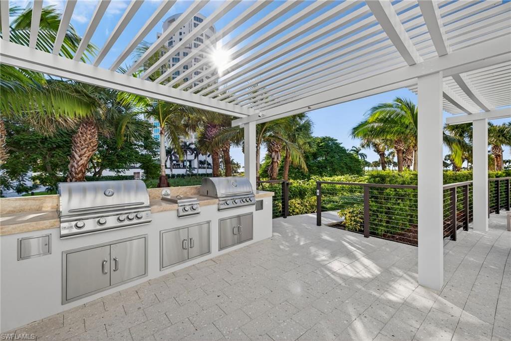 4201 GULF SHORE BLVD N # 1101