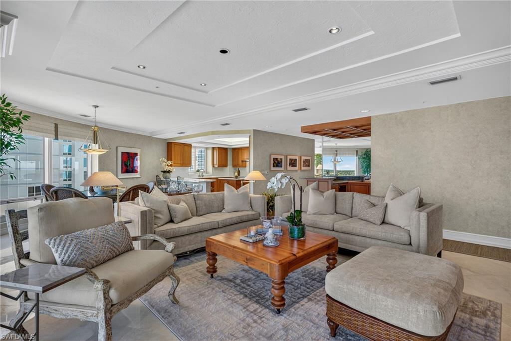 4201 GULF SHORE BLVD N # 1101