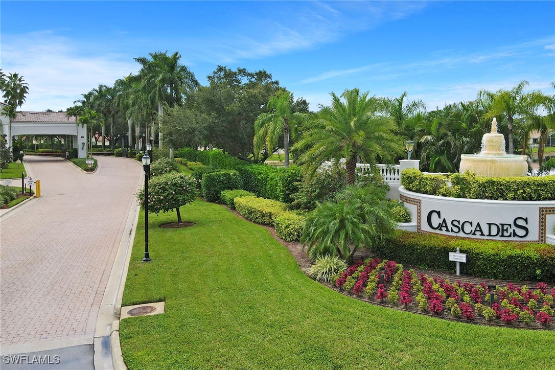8896 CASCADES ISLE BLVD