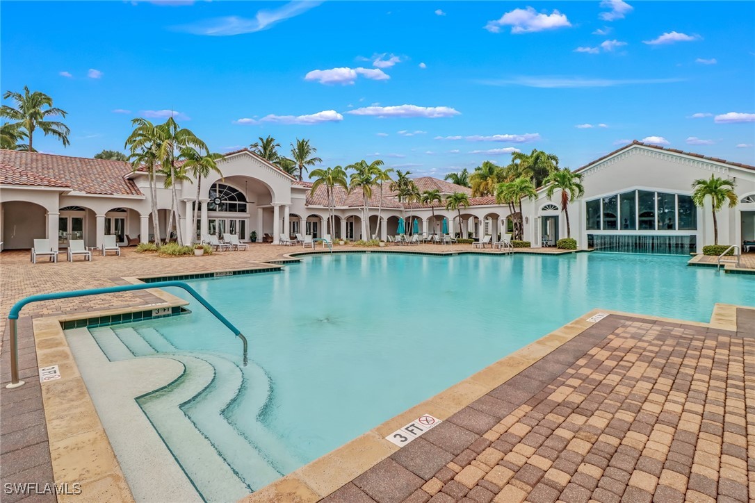 8896 CASCADES ISLE BLVD