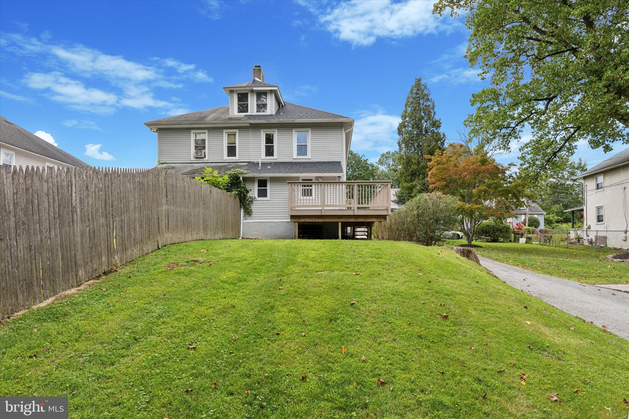 23 SUMMIT AVENUE