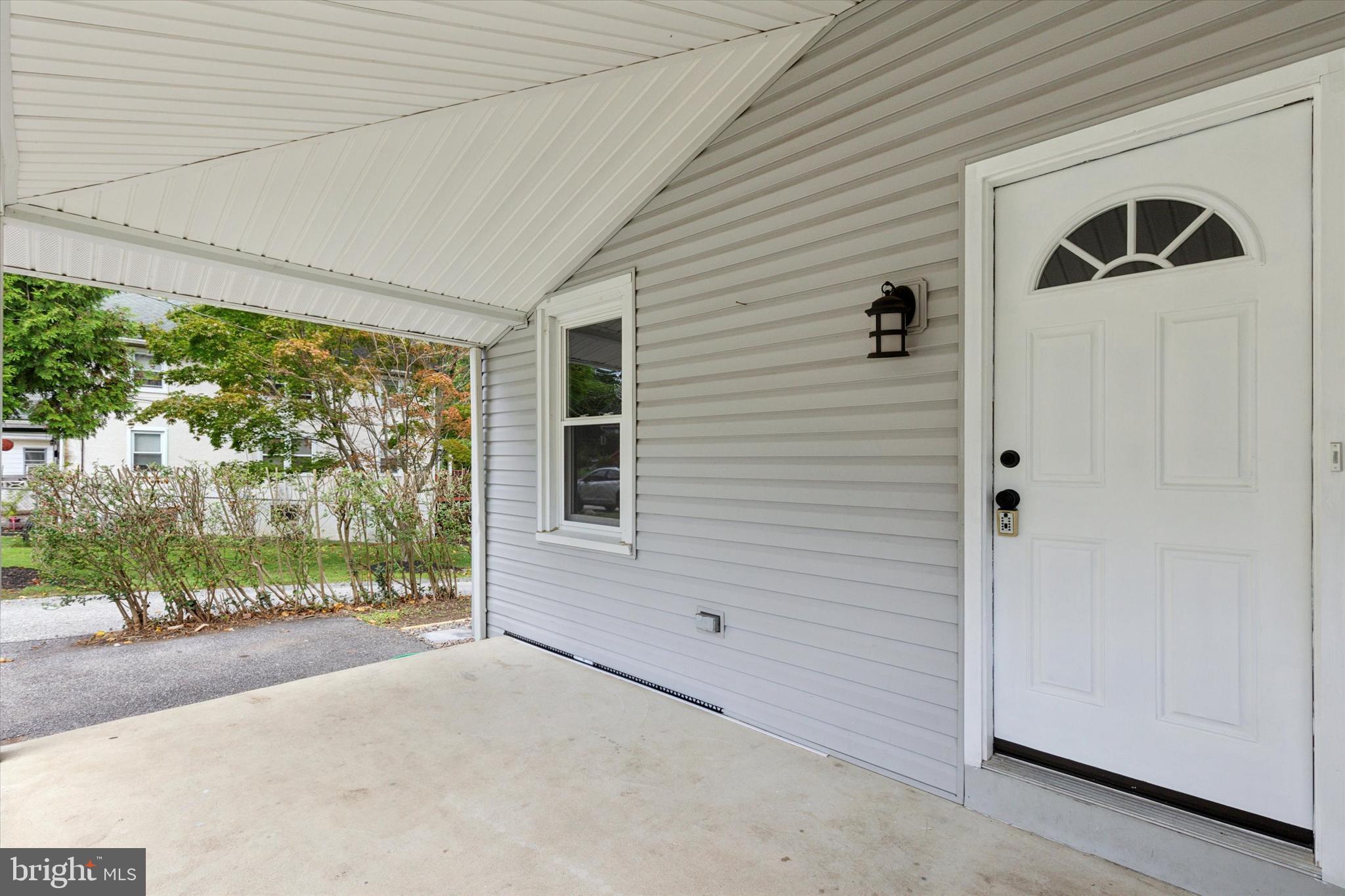 23 SUMMIT AVENUE