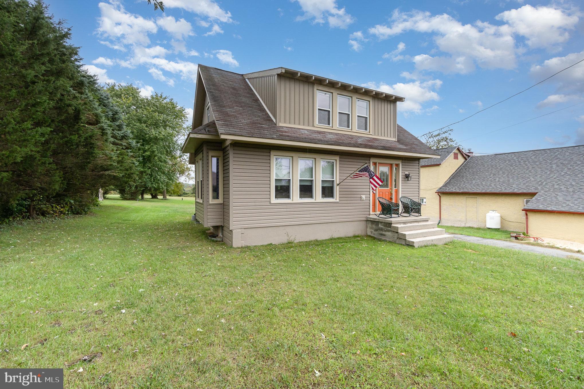2830 MANOR ROAD