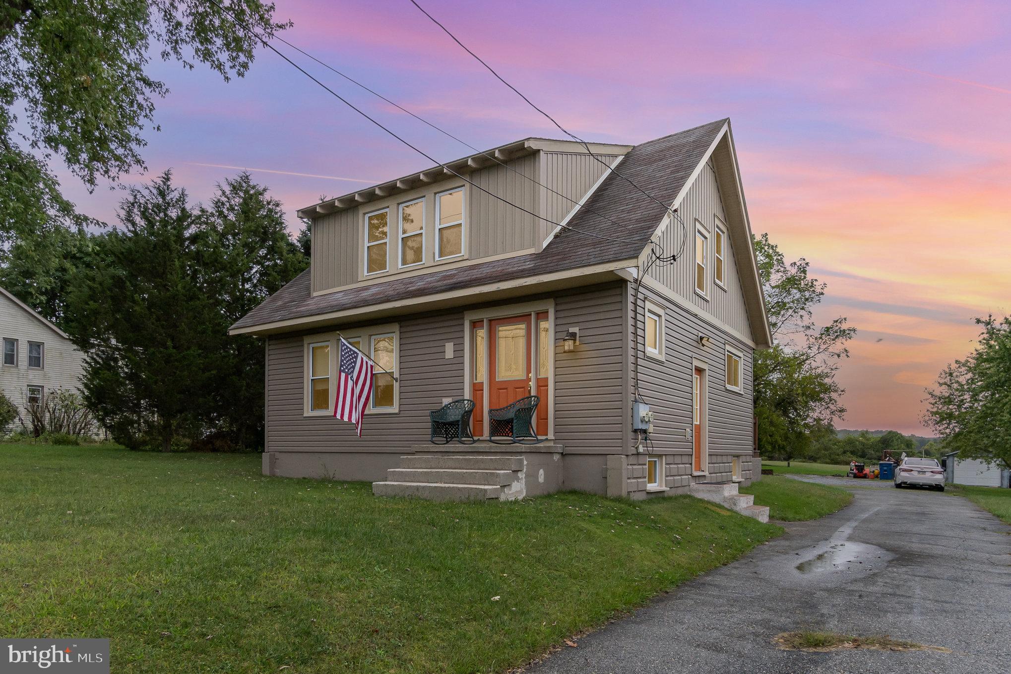2830 MANOR ROAD