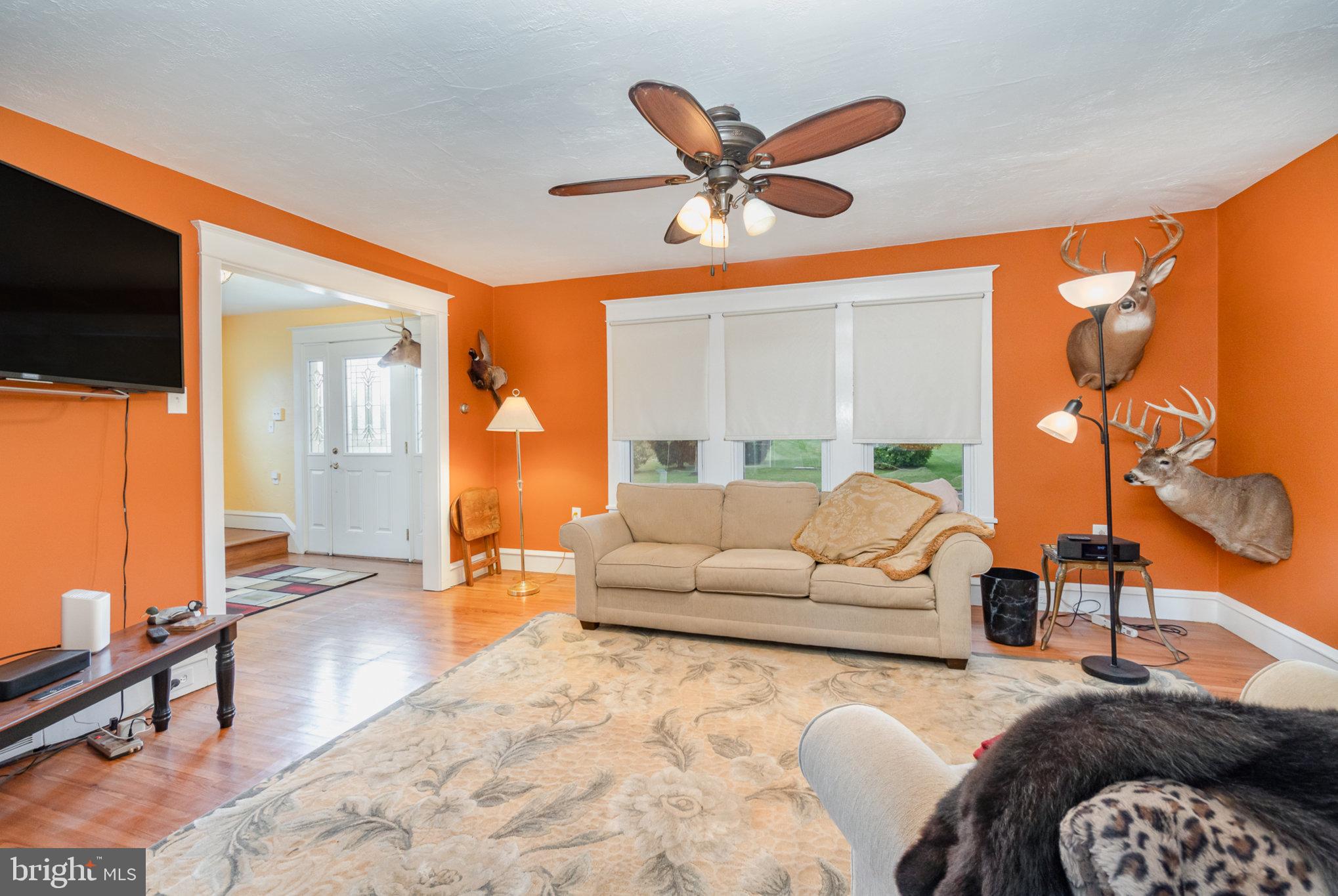 2830 MANOR ROAD