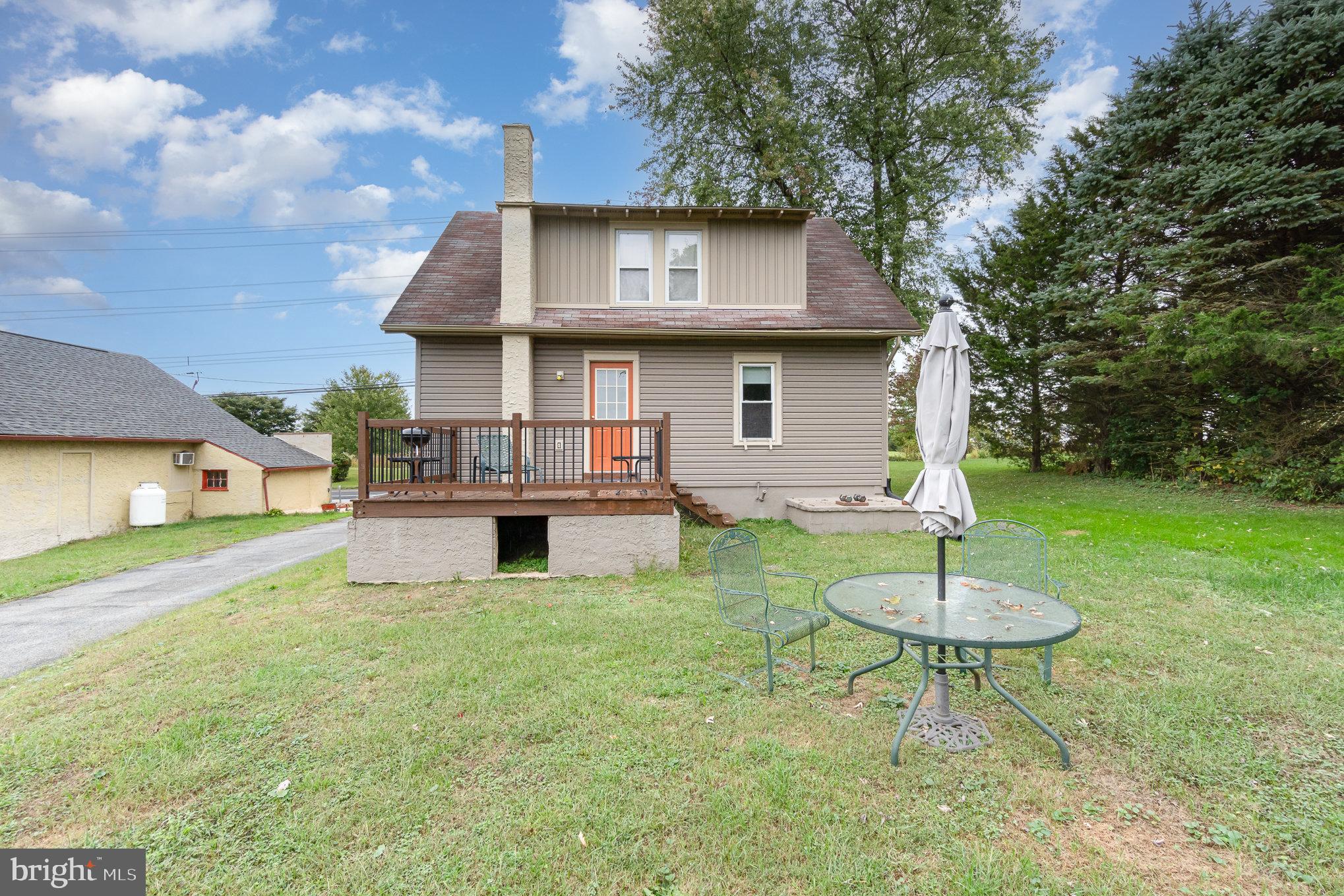2830 MANOR ROAD
