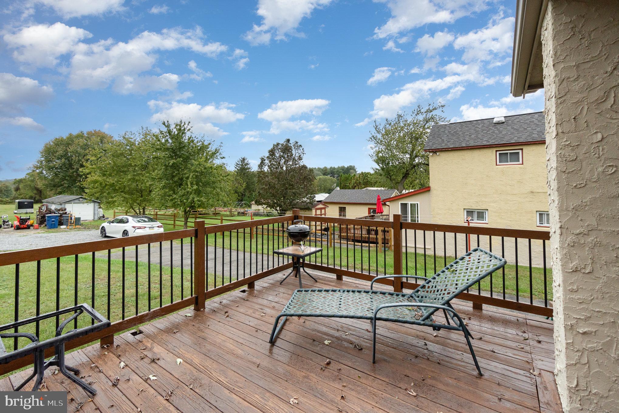 2830 MANOR ROAD