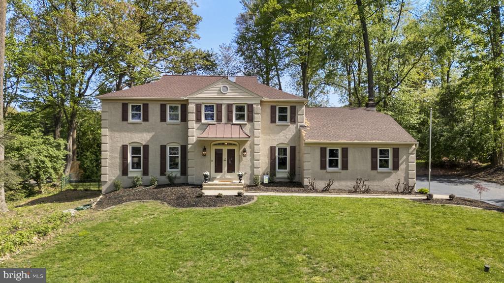 204 AUTUMN DRIVE