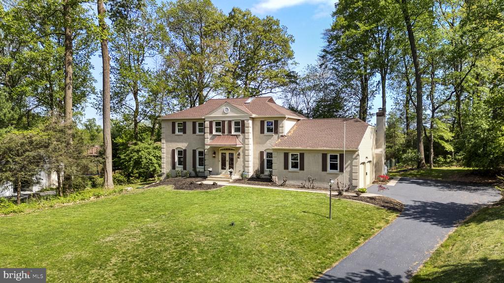 204 AUTUMN DRIVE